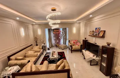 Penthouse - 3 Bedrooms - 3 Bathrooms for sale in Mountain View Chill Out Park - Northern Expansions - 6 October City - Giza
