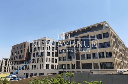 Whole Building - Studio - 4 Bathrooms for sale in District 5 - 5th Settlement Compounds - The 5th Settlement - New Cairo City - Cairo