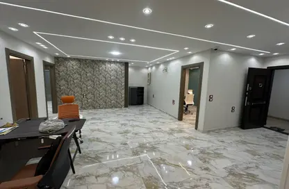 مساحات مكتبية - استوديو - 1 حمام للايجار في طريق المقطم القطاميه - الهضبة الوسطي - المقطم - القاهرة
