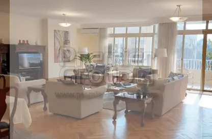 Apartment - 3 Bedrooms - 2 Bathrooms for sale in Sarayat Al Maadi - Hay El Maadi - Cairo
