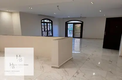 Apartment - 3 Bedrooms - 2 Bathrooms for rent in Orouba Axis - Area A - Ganoob El Acadimia - New Cairo City - Cairo
