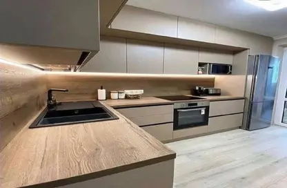 Apartment - 3 Bedrooms - 2 Bathrooms for sale in Village West - Sheikh Zayed Compounds - Sheikh Zayed City - Giza