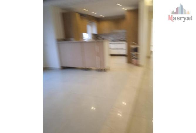 8065882 - Property Image 2