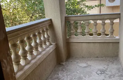 شقة - 3 غرف نوم - 2 حمامات للبيع في شارع يوسف صبري أبو طالب - الحي السابع - مدينة العبور - القليوبية