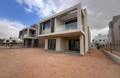 Villa - 3 Bedrooms - 3 Bathrooms for sale in Sodic East - 6th District - New Heliopolis - Cairo