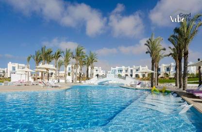 Chalet - 2 Bedrooms - 2 Bathrooms for sale in Mountain View - Ras Al Hekma - North Coast