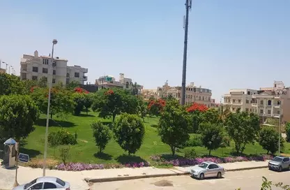 Apartment - 4 Bedrooms - 3 Bathrooms for sale in Al Narges - New Cairo City - Cairo