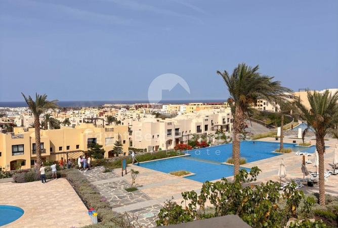 8050930 - Property Image 3