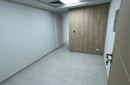 Office Space - Studio - 1 Bathroom for sale in V90 - North Teseen St. - The 5th Settlement - New Cairo City - Cairo