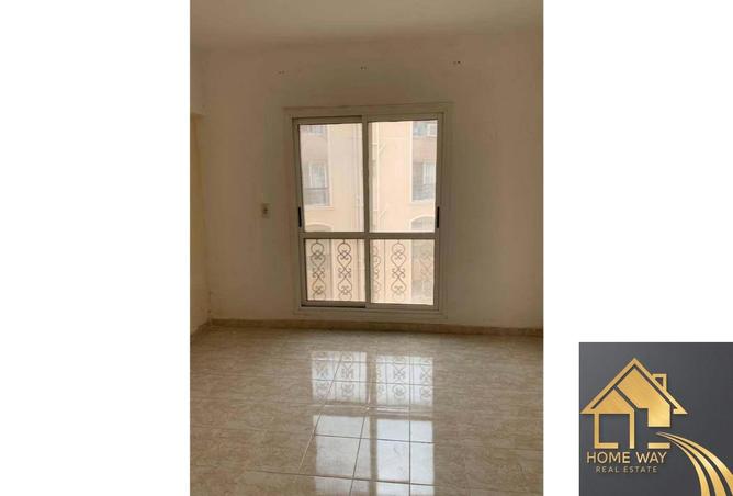 8259257 - Property Image 2