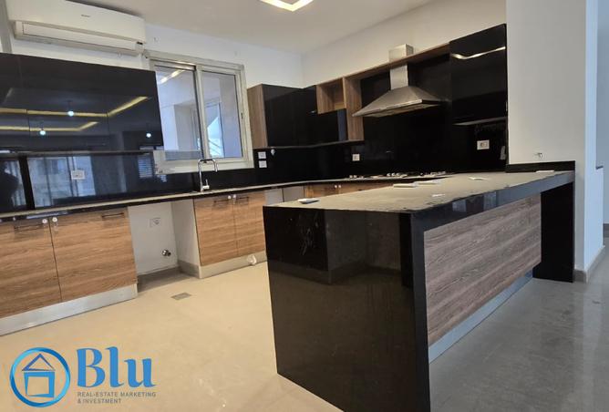 8193815 - Property Image 2