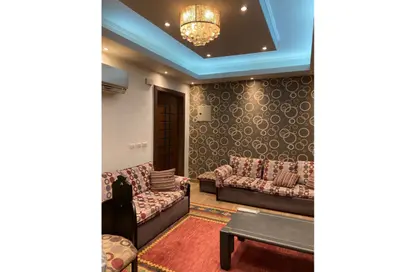 Apartment - 2 Bedrooms - 1 Bathroom for rent in Al Mokattam St. - Al Abageyah - El Khalifa - Cairo