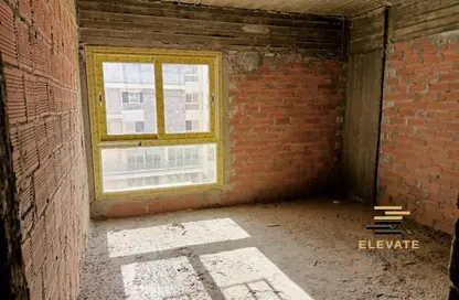 Apartment - 3 Bedrooms - 3 Bathrooms for sale in Mountain View iCity - 5th Settlement Compounds - The 5th Settlement - New Cairo City - Cairo