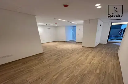Office Space - Studio - 1 Bathroom for rent in Ismailia Desert Road - El Nozha El Gadida - El Nozha - Cairo