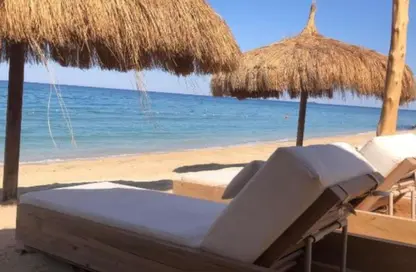 شاليه - غرفة نوم - 2 حمامات للبيع في المونت جلاله - العين السخنة - السويس