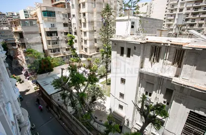 شقة - 3 غرف نوم - 2 حمامات للبيع في جناكليس - حي شرق - الاسكندرية