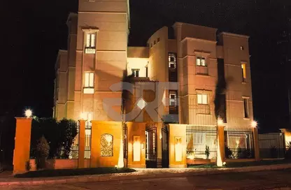 Villa for sale in Abd Al Moneim Riad St. - Al Motamayez District - 6 October City - Giza