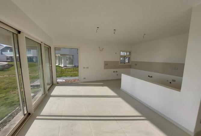 8450210 - Property Image 3