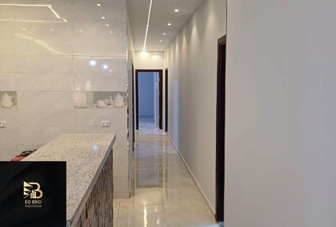 8200940 - Property Image 3