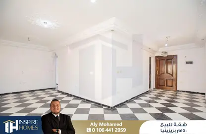 Apartment - 3 Bedrooms - 2 Bathrooms for sale in Zezenia - Hay Sharq - Alexandria