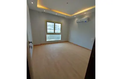 Apartment - 3 Bedrooms - 2 Bathrooms for sale in Mountain View iCity - 5th Settlement Compounds - The 5th Settlement - New Cairo City - Cairo