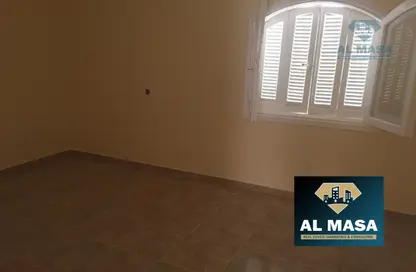 Villa - 6 Bedrooms - 4 Bathrooms for sale in 2nd District East - Shorouk City - Cairo
