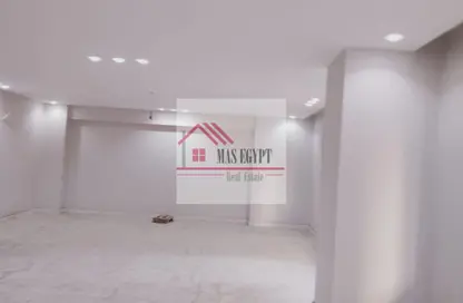 Office Space - Studio - 3 Bathrooms for rent in Mohi Al Din Abou El Ezz St. - Mohandessin - Giza