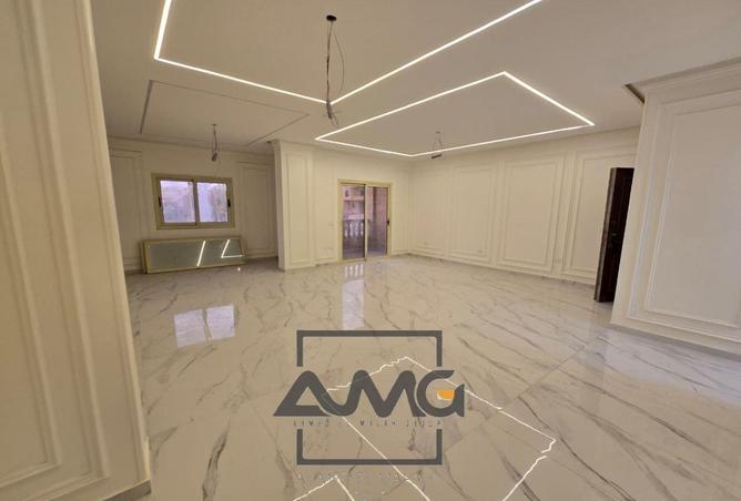 8303250 - Property Image 3