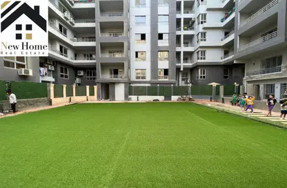 Apartment - 4 Bedrooms - 3 Bathrooms for sale in Family Home - Al Hadaba Al Wosta - Mokattam - Cairo