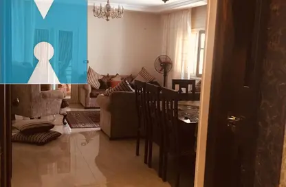 شقة - 2 غرف نوم - 2 حمامات للبيع في شارع البستان - الحي التاسع - الشيخ زايد - الجيزة