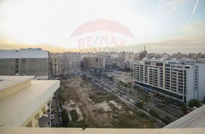 شقة - 4 غرف نوم - 3 حمامات للبيع في سموحة - حي شرق - الاسكندرية