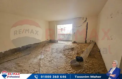 Apartment - 2 Bedrooms - 1 Bathroom for sale in Amin Hassouna St. - Seyouf - Hay Awal El Montazah - Alexandria