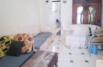 Apartment - 2 Bedrooms - 1 Bathroom for rent in Lageteh St. - Ibrahimia - Hay Wasat - Alexandria