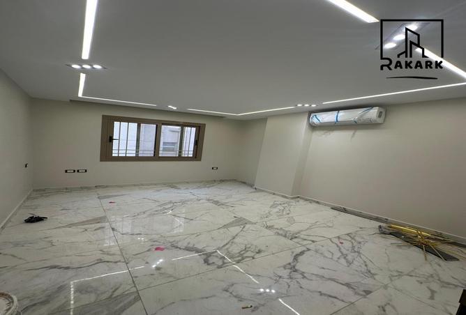 7979060 - Property Image 2