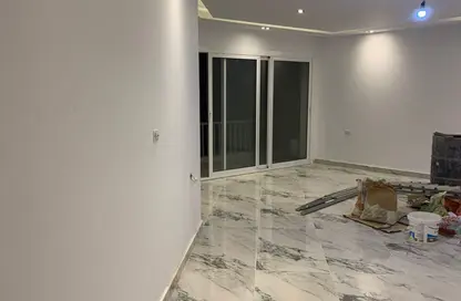 Apartment - 2 Bedrooms - 2 Bathrooms for rent in Hyde Park Business District Mall - South Teseen St. - The 5th Settlement - New Cairo City - Cairo