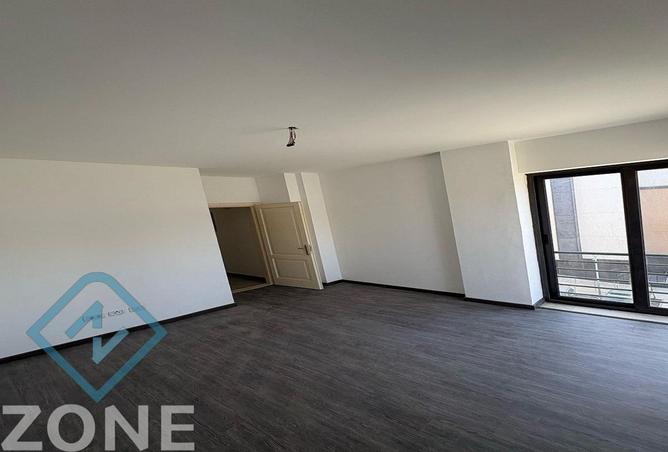 8412037 - Property Image 3