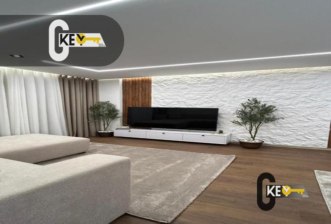 8494303 - Property Image 2