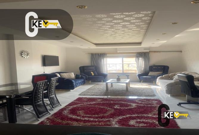 8278371 - Property Image 2