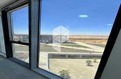 Office Space - Studio - 1 Bathroom for rent in Hyde Park Business District Mall - South Teseen St. - The 5th Settlement - New Cairo City - Cairo