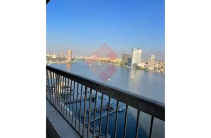 Apartment - 4 Bedrooms - 5 Bathrooms for sale in Nile St. - Dokki - Giza