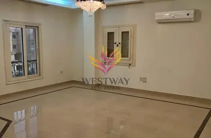 شقة - 4 غرف نوم - 3 حمامات للايجار في بيفرلي هيلز - كمبوندات الشيخ زايد - الشيخ زايد - الجيزة