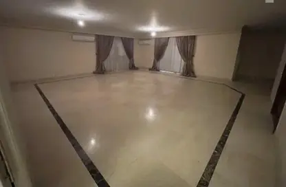 Apartment - 4 Bedrooms - 3 Bathrooms for rent in Street17 - District 3 - The 5th Settlement - New Cairo City - Cairo