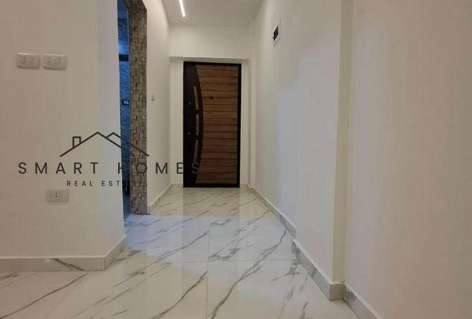 8220749 - Property Image 3