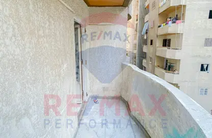 Apartment - 2 Bedrooms - 2 Bathrooms for sale in Khaled Ibn Al Walid St. - Miami - Hay Awal El Montazah - Alexandria