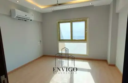 Apartment - 3 Bedrooms - 2 Bathrooms for sale in Mountain View iCity - 5th Settlement Compounds - The 5th Settlement - New Cairo City - Cairo