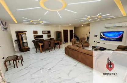 Villa - 4 Bedrooms - 4 Bathrooms for rent in Madinaty - Cairo