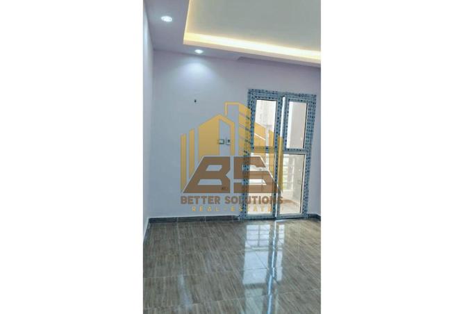 8225407 - Property Image 2