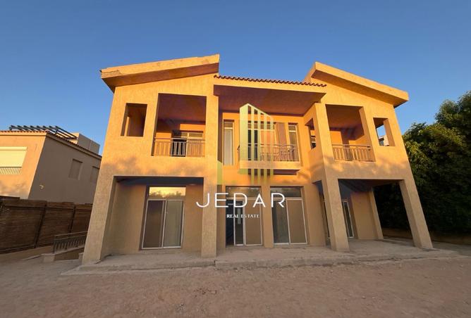 8040350 - Property Image 2