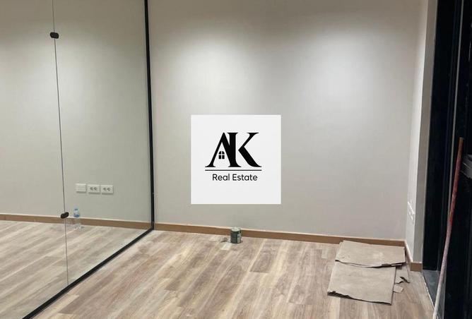 8366381 - Property Image 3