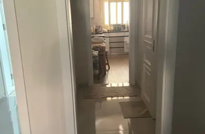 Apartment - 3 Bedrooms - 2 Bathrooms for sale in Stone Residence - 5th Settlement Compounds - The 5th Settlement - New Cairo City - Cairo